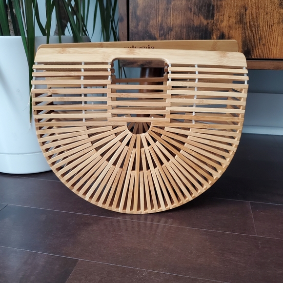 cult gaia Handbags - Original cult gaia ark bag